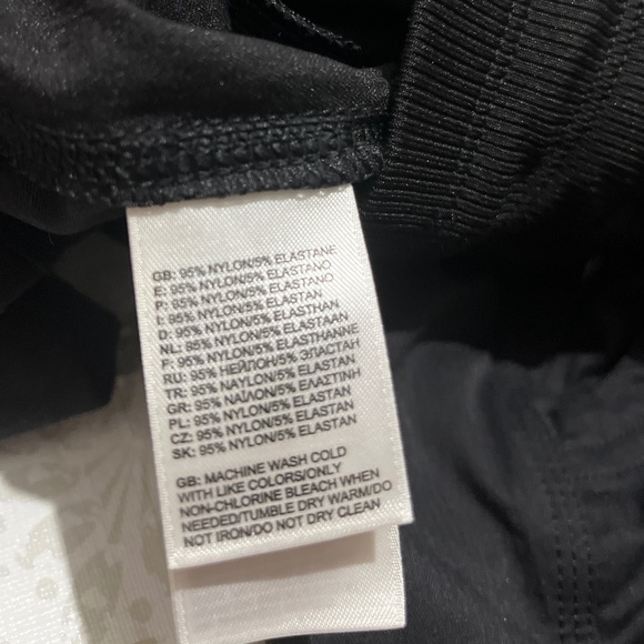 The North Face Women’s Black Athletic Capri Joggers Outdoor Pants Sz-S - Picture 7 of 7